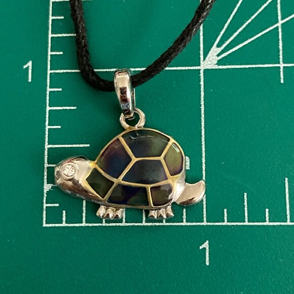 Vintage Mood Sea Turtle Pendant Necklace Liquid Crystal Thermochromic 80s 18" - Picture 8 of 8